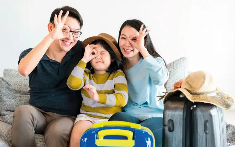 How to Plan a Stress-Free Family Vacatio Abroad