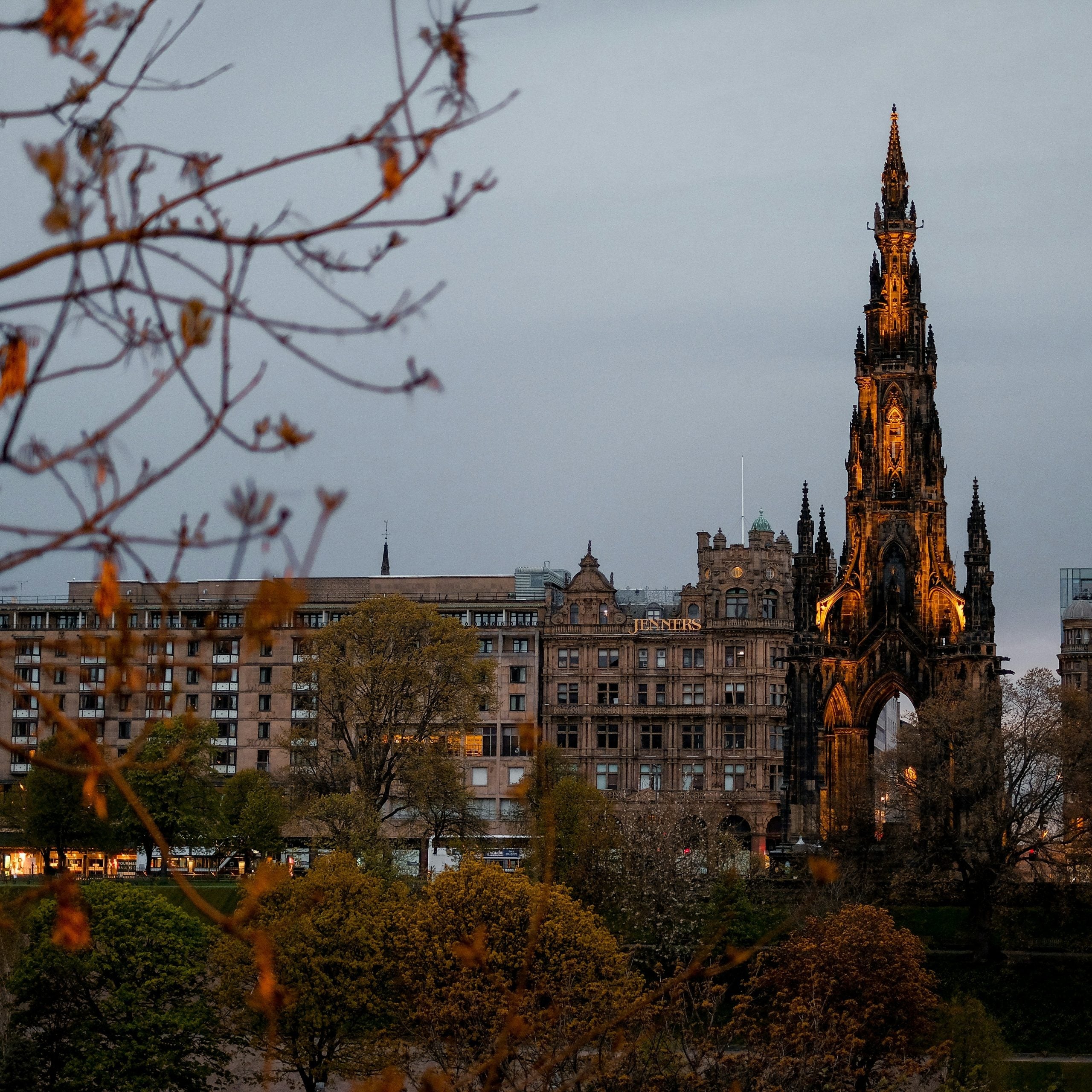 Plan a Romantic Honeymoon in the UK