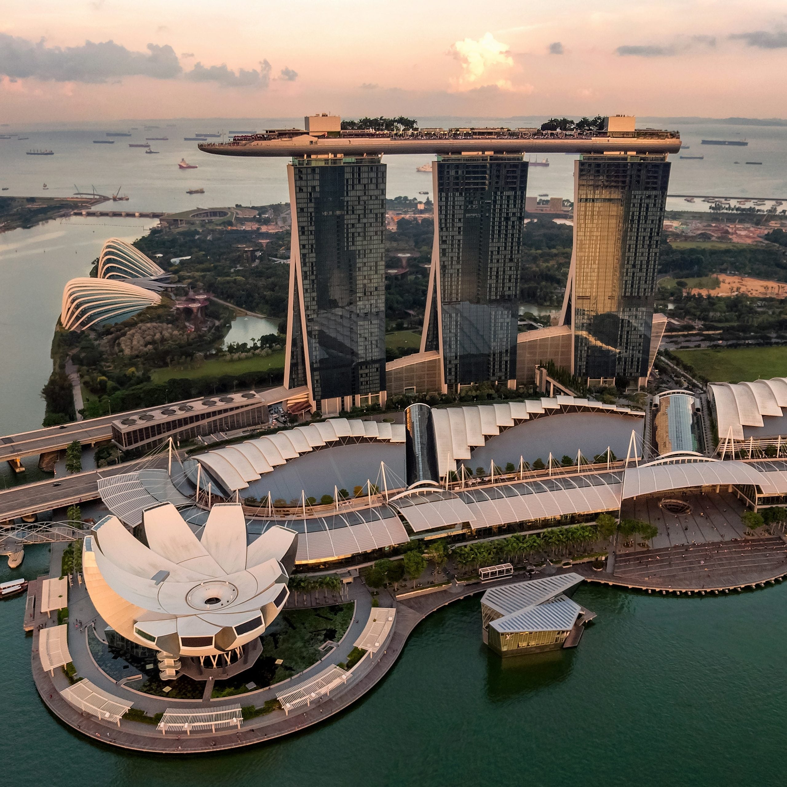Plan The Ultimate Family Vacation to Singapore