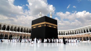 Umrah Package by Deluxe Holidays
